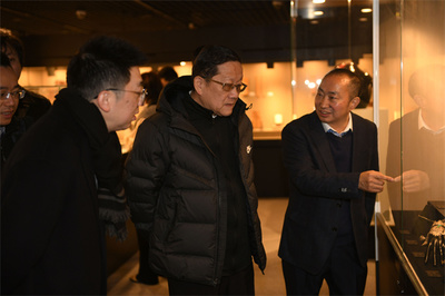 上海市開展工藝美術(shù)品設(shè)計(jì)專業(yè)“雙高計(jì)劃”省級(jí)績(jī)效評(píng)價(jià)，助推職業(yè)教育內(nèi)涵式發(fā)展